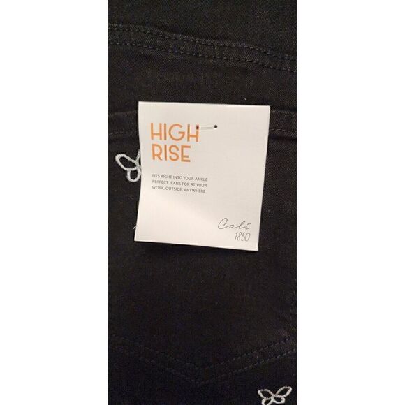 Cali 1850 Black & White Butterfly Embroidery Ankle Jeans Size 9/29 - Picture 5 of 7